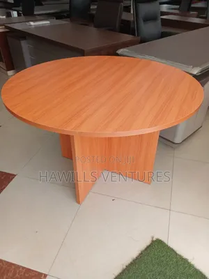 Round Wooden Conference Meeting Table (120*120cm)