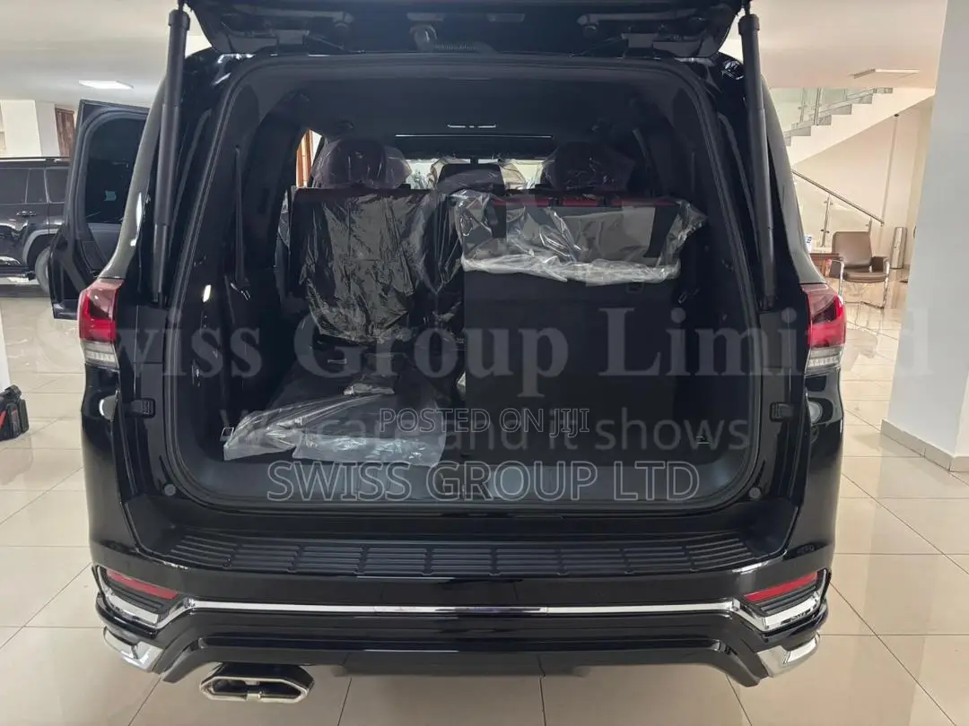 New Toyota Land Cruiser LC300 2025 Black