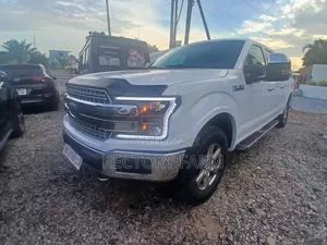 Ford F-150 Lariat 4x4 SuperCab Styleside 6.5 ft. box 145 in. WB 2019