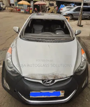 2011 Hyundai Elantra Windscreen Available