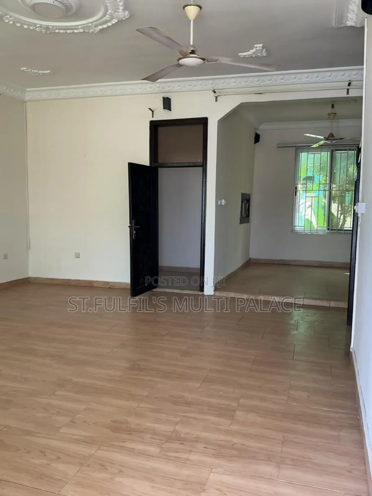 6bdrm House in Botwe Near Little for rent
