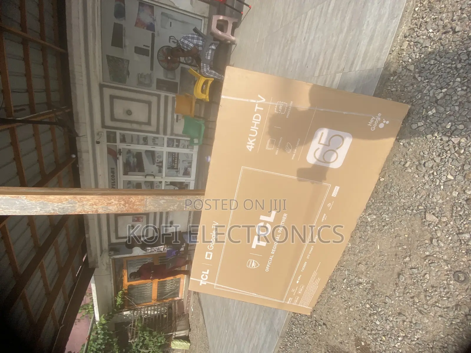 Exclusive TCL 65p755 With Sleek Design and Vivid Display