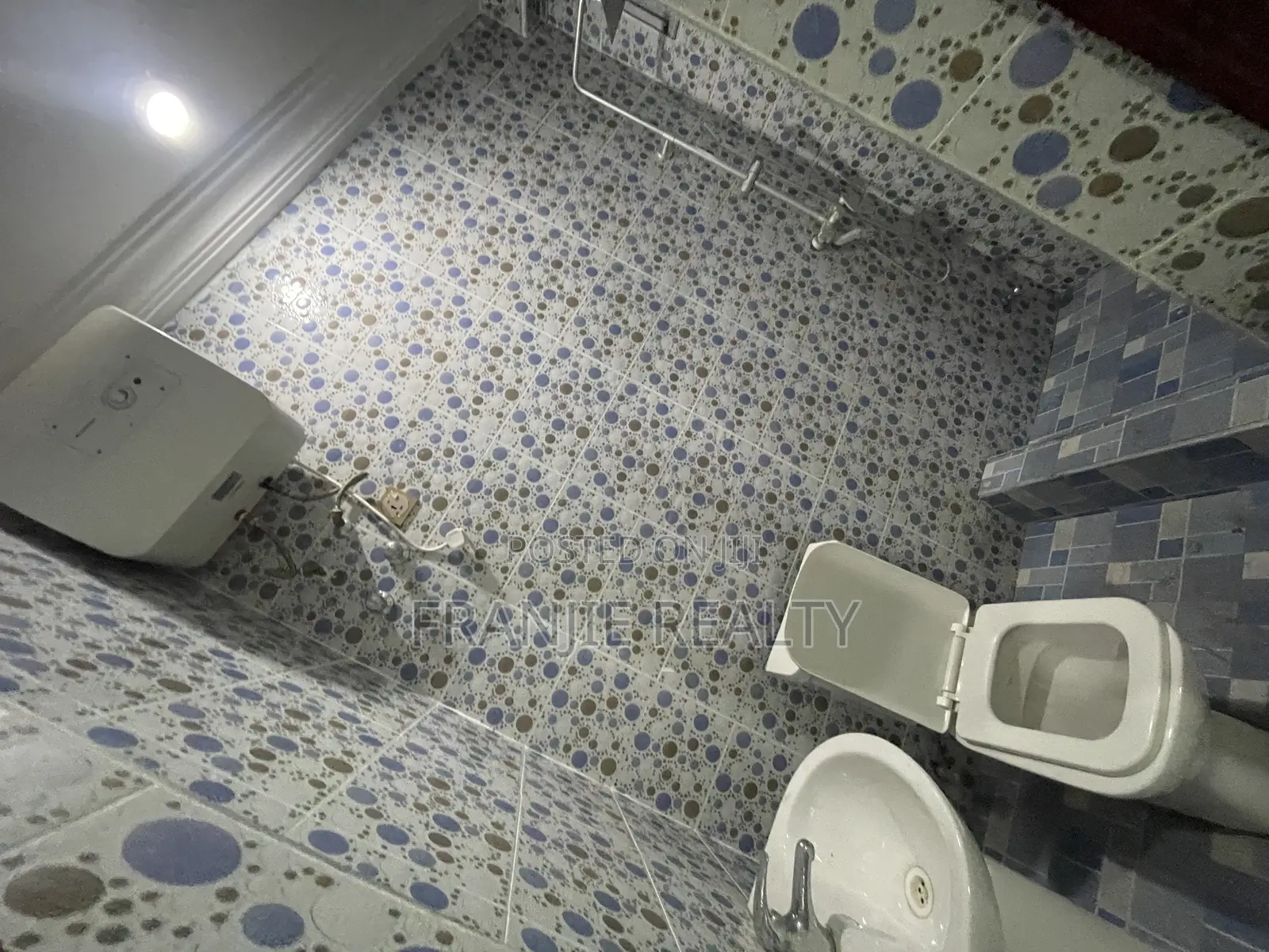 2bdrm Apartment in Franjie Realty, Lapaz for rent