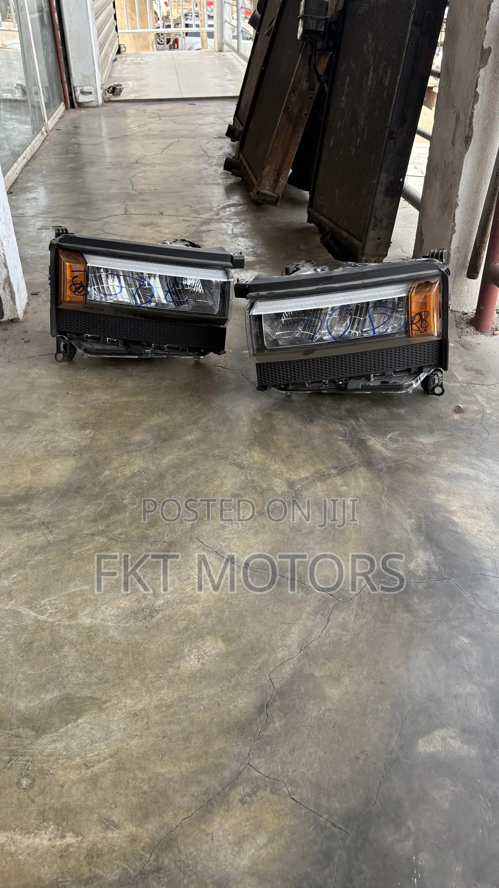 Toyota Land Cruiser Headlight 2024,2025