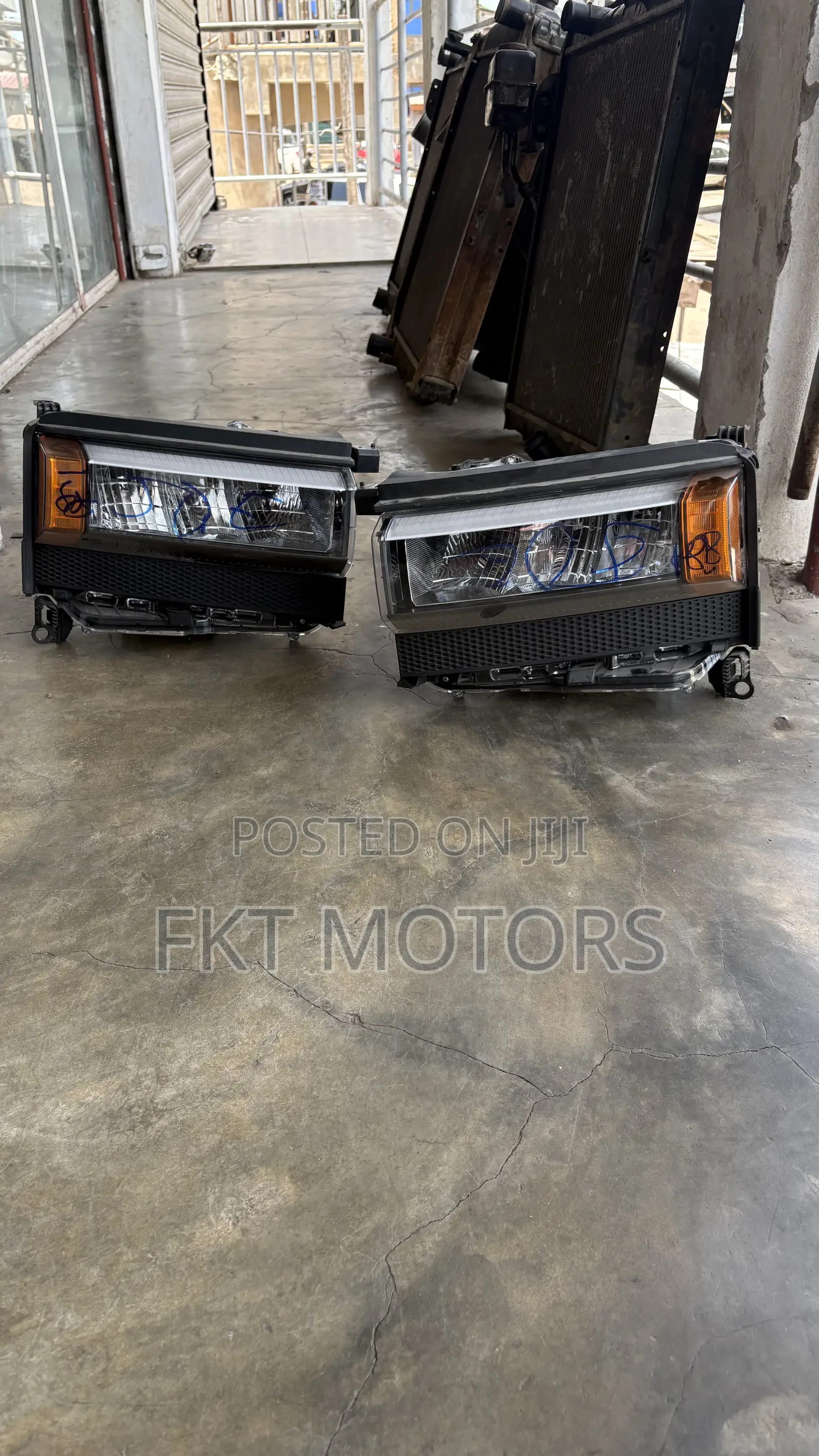 Toyota Land Cruiser Headlight 2024,2025