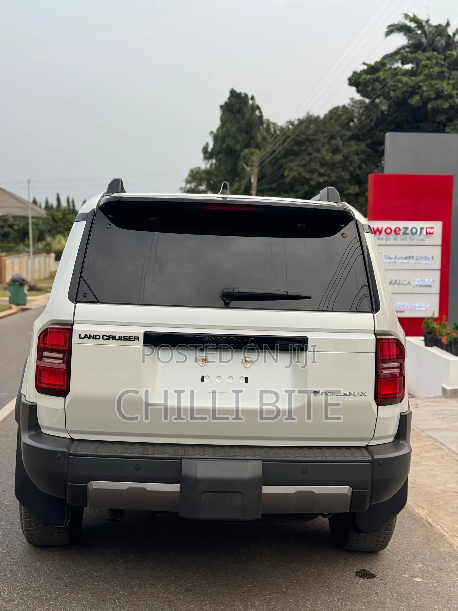 Toyota Land Cruiser Prado 2.7 2024 White