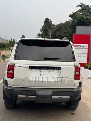 Toyota Land Cruiser Prado 2.7 2024 White