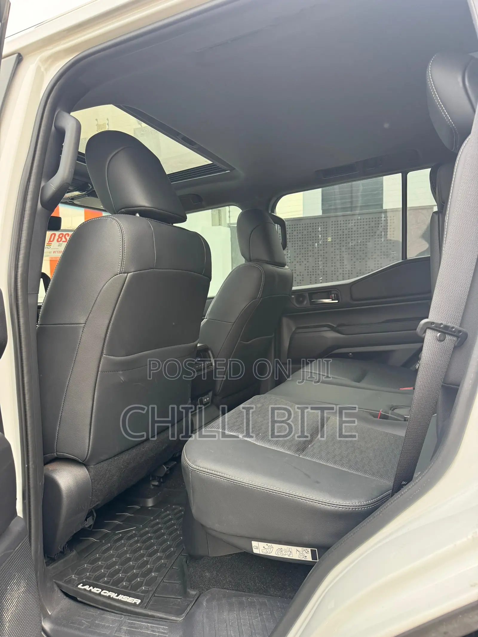 Toyota Land Cruiser Prado 2.7 2024 White