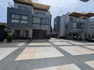 5bdrm Townhouse / Terrace in Airport West for rent