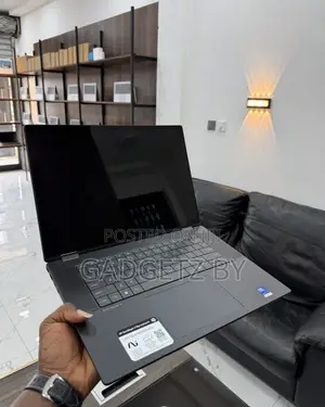 Laptop HP Envy 15-ep0xxx 32GB Intel Core i7 SSD 1T