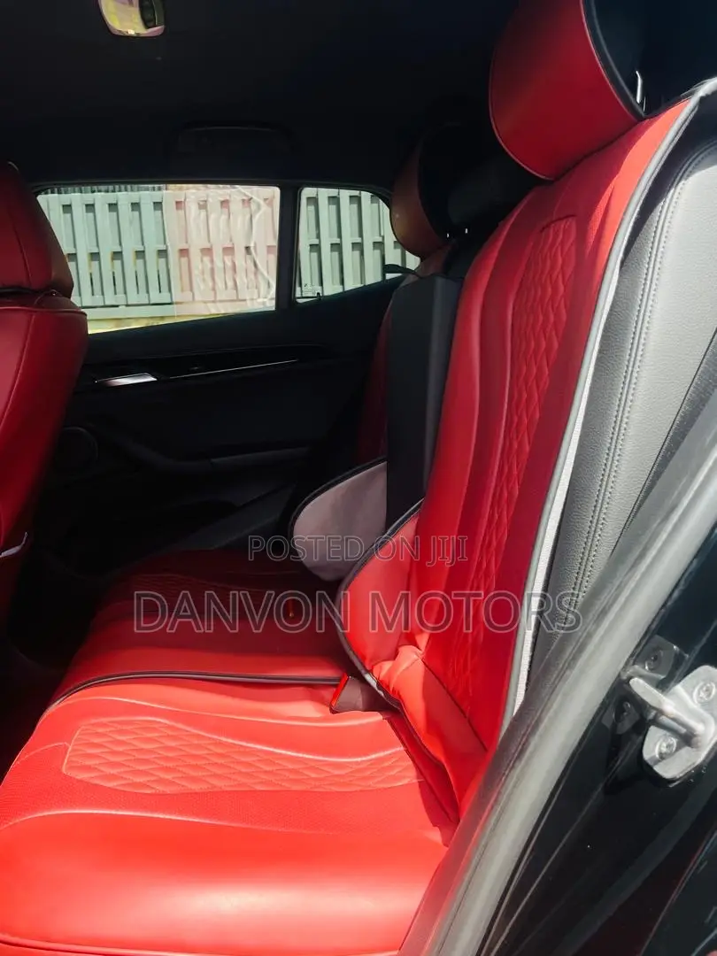 BMW X2 sDrive28i FWD 2020 Black