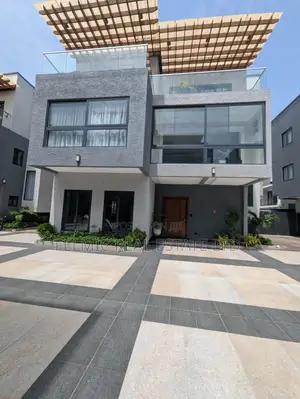 Furnished 6bdrm Townhouse / Terrace for rent