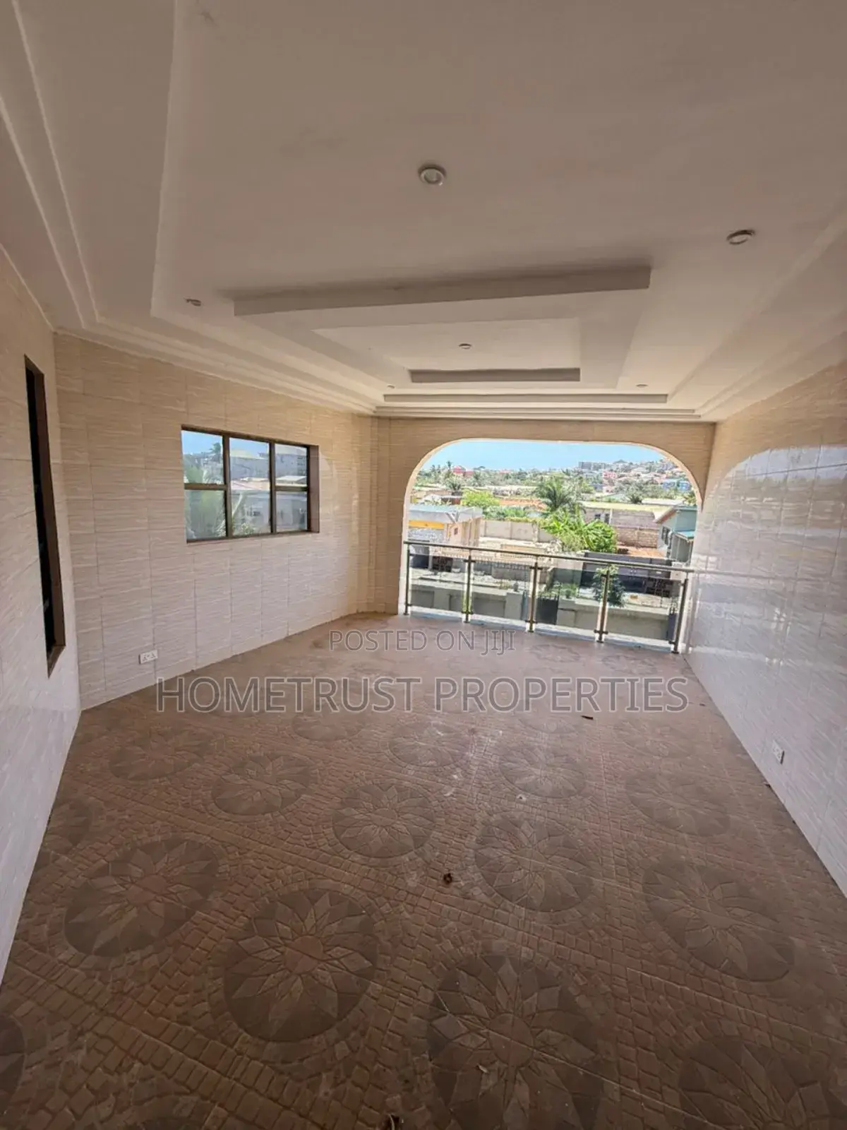 5bdrm House in Weija Scc Area for sale