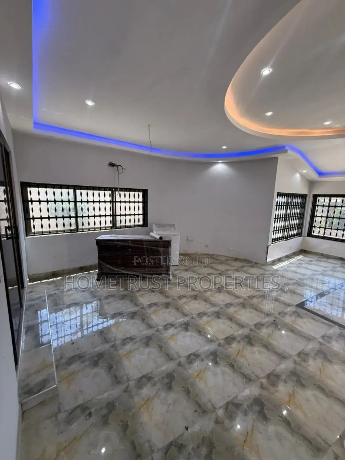 5bdrm House in Weija Scc Area for sale