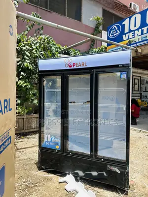 Grab the New Three Door Display Fridge 950l