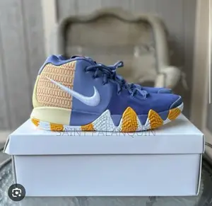 London Nike Kyrie 4 Sneakers