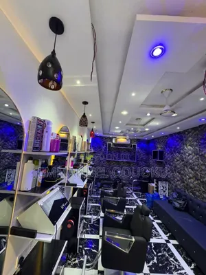 Unisex Barbering Saloon