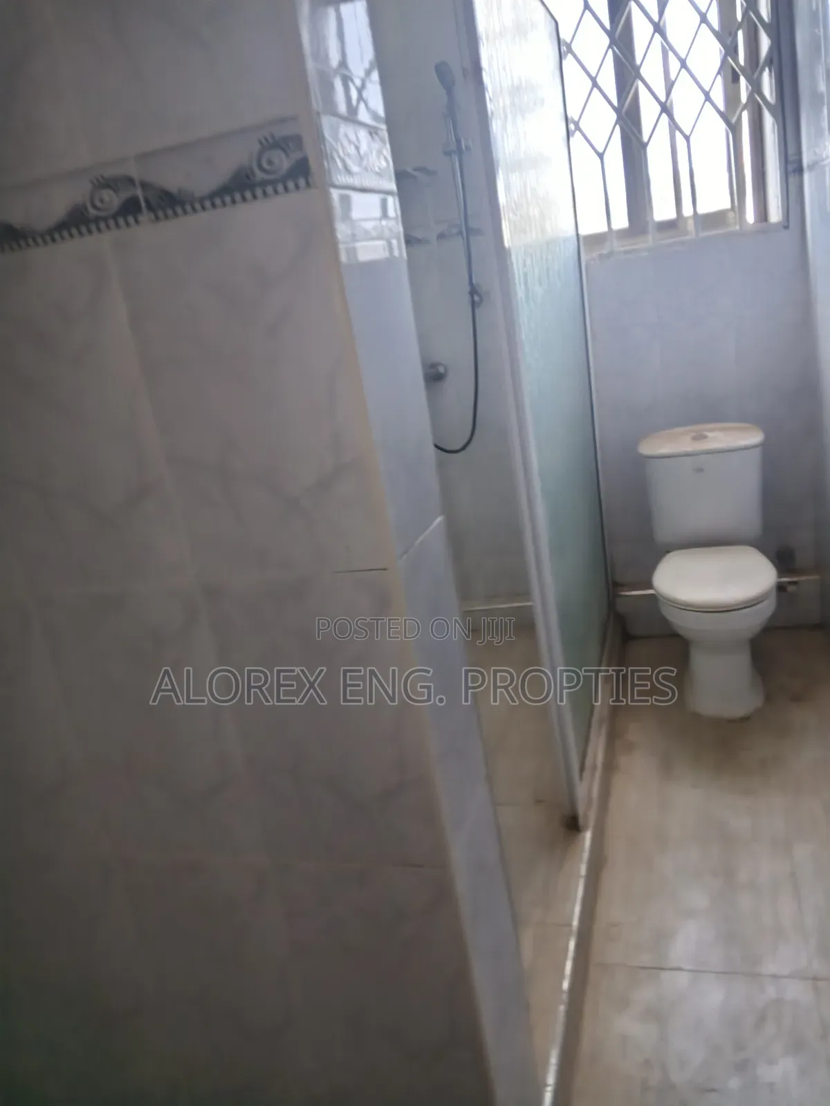 3bdrm Apartment in Housing Down for rent