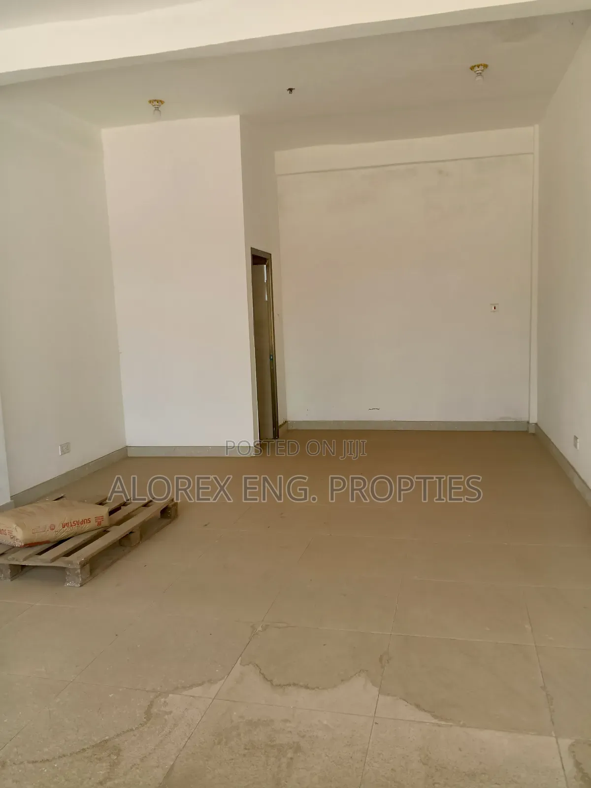 Shop for Rent at Oyarifa