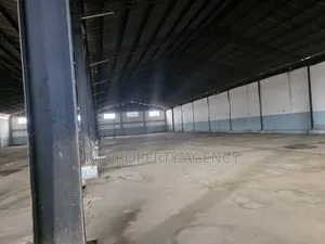 2200 SQM Warehouse at Community 1