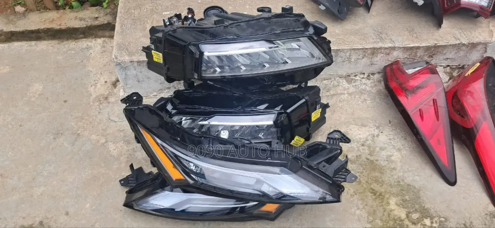 2014 Nissan Rogue Headlight