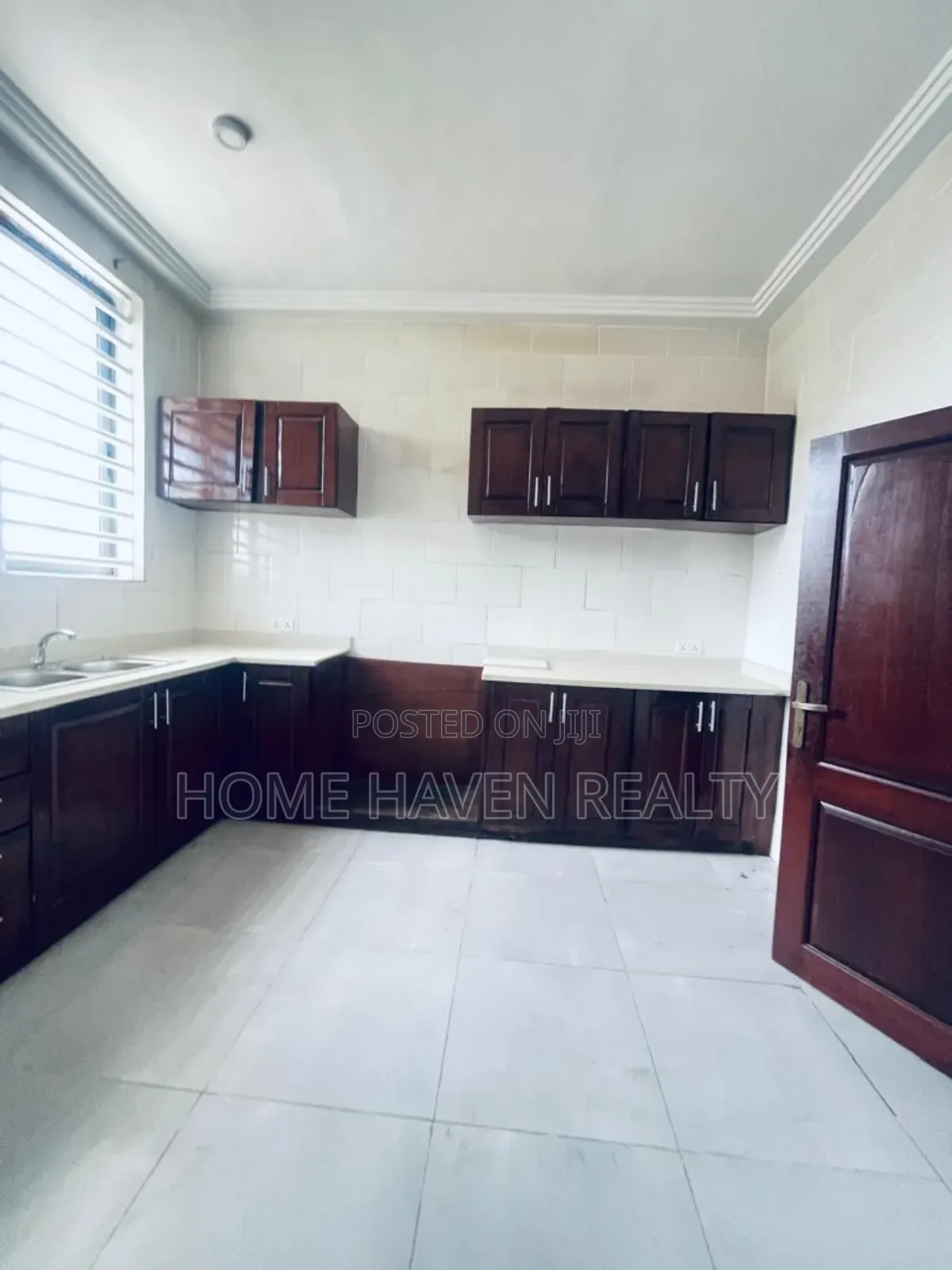3bdrm Apartment in East Legon, Police Station for rent