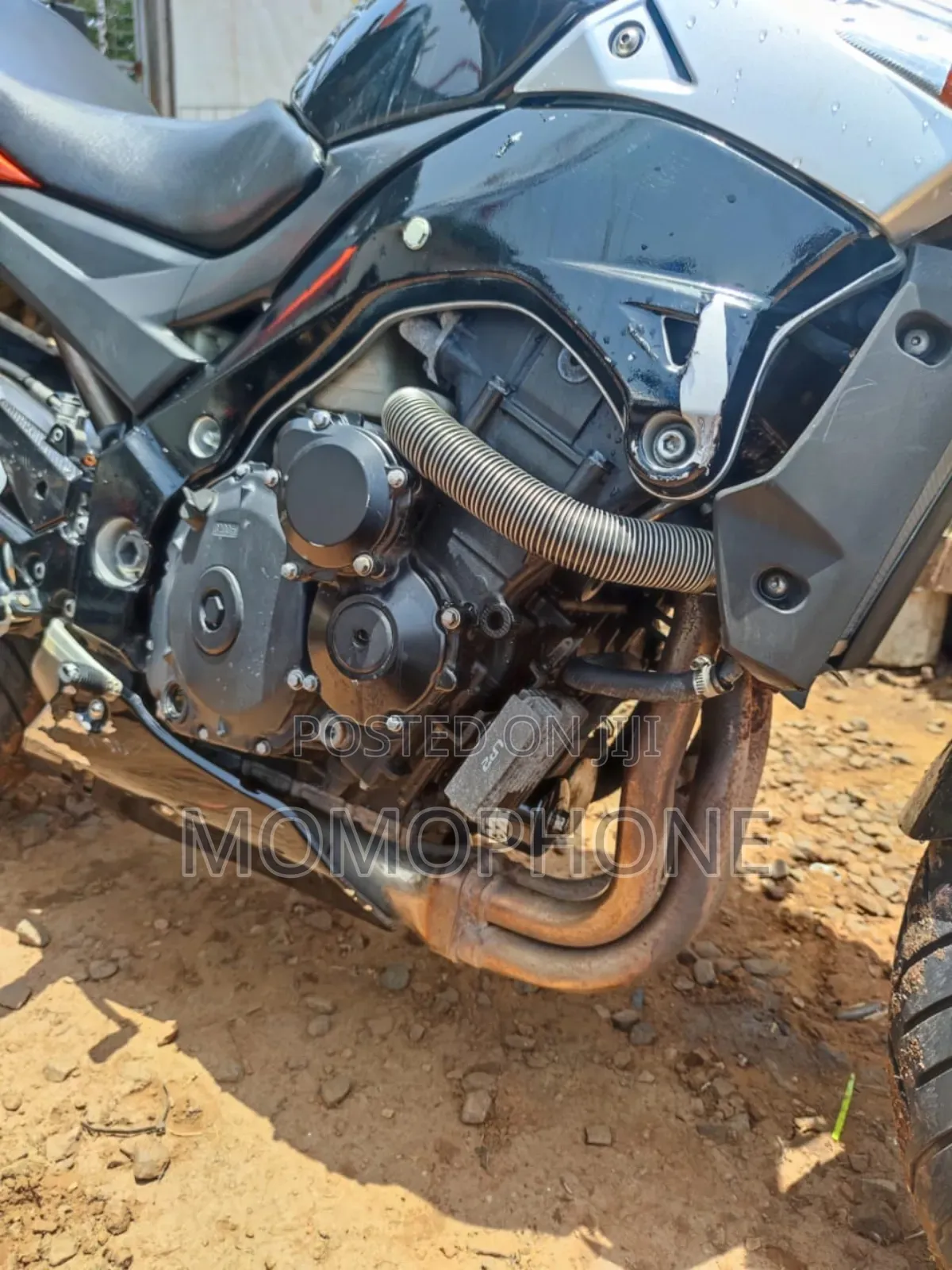 Suzuki GSR 2007