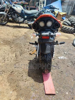 Suzuki GSR 2007