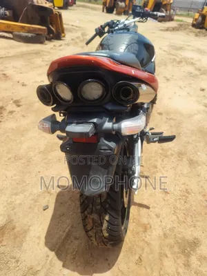 Suzuki GSR 2007