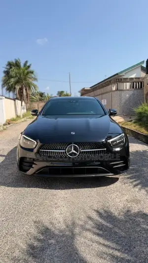 Mercedes-Benz E350 2022 Black