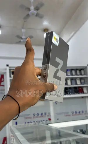 New Samsung Galaxy Z Flip 3 256 GB Black