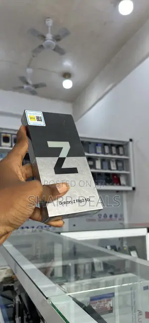 New Samsung Galaxy Z Flip 3 256 GB Black