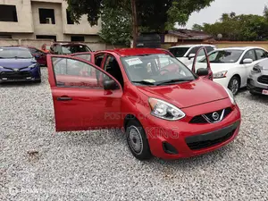 Nissan Micra 2017 Red