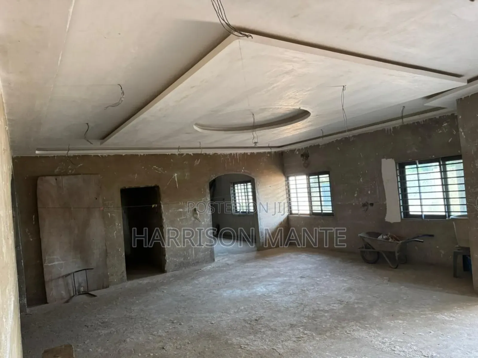 5bdrm House in Amasaman for sale