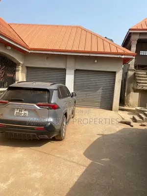 9bdrm House in Aims High Properties, Kumasi Metropolitan for sale