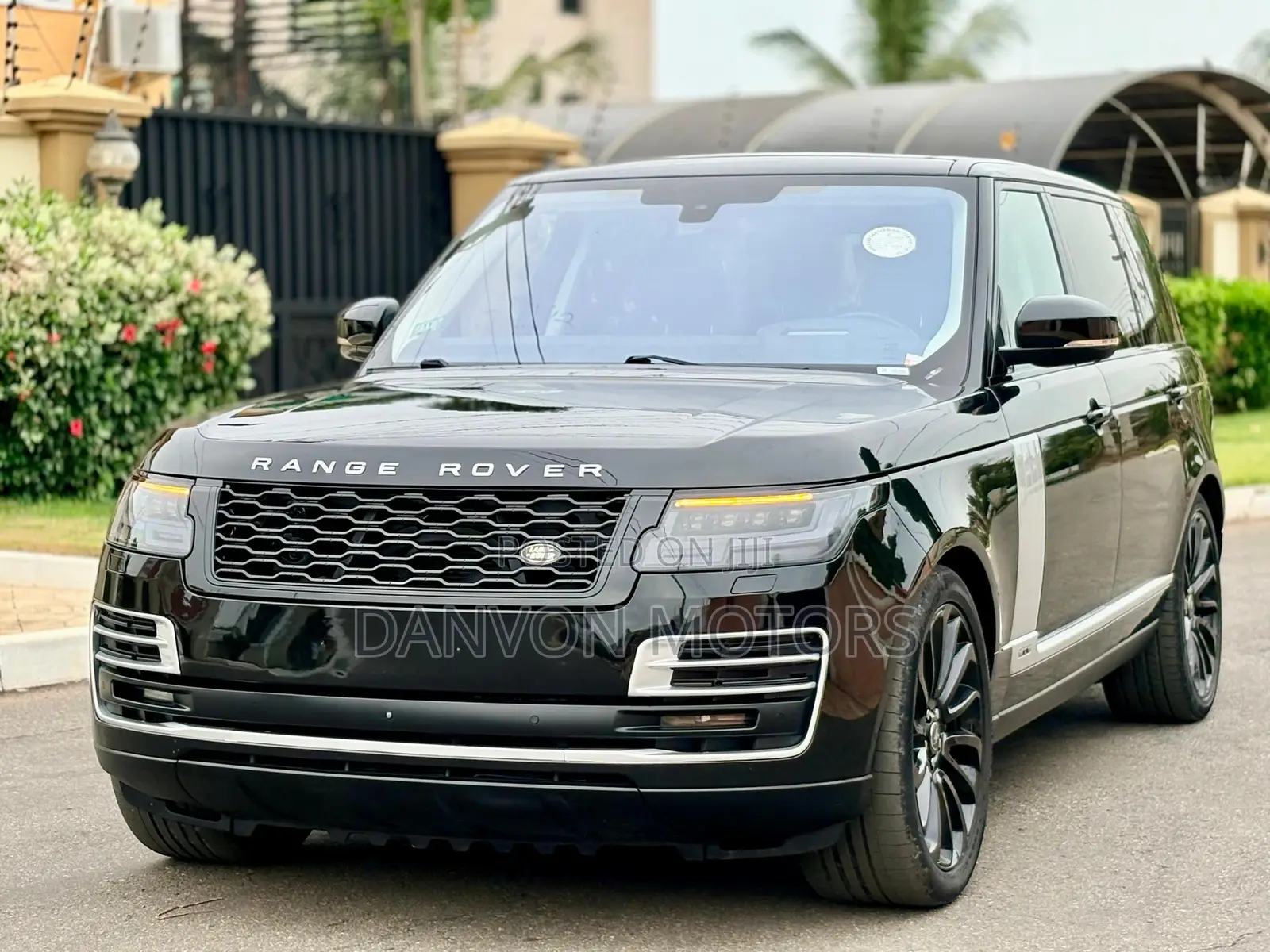 Land Rover Range Rover Vogue 2016 Black