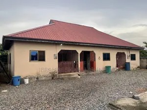 4bdrm House in Rahama Town, Dodowa for sale