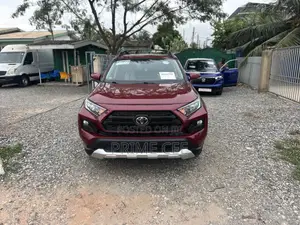 Toyota RAV4 Limited AWD 2019 Red