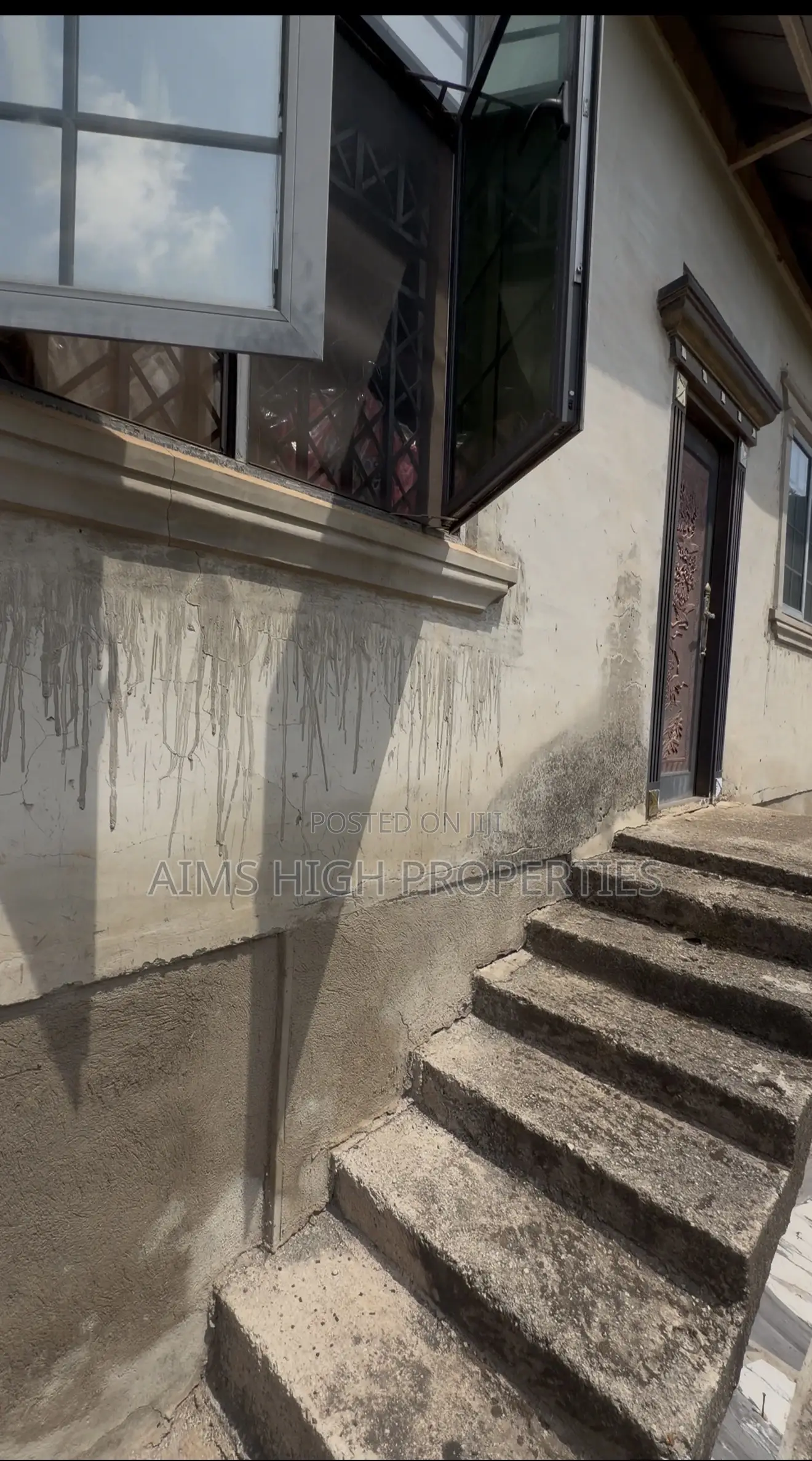 9bdrm House in Aims High Properties, Kumasi Metropolitan for sale