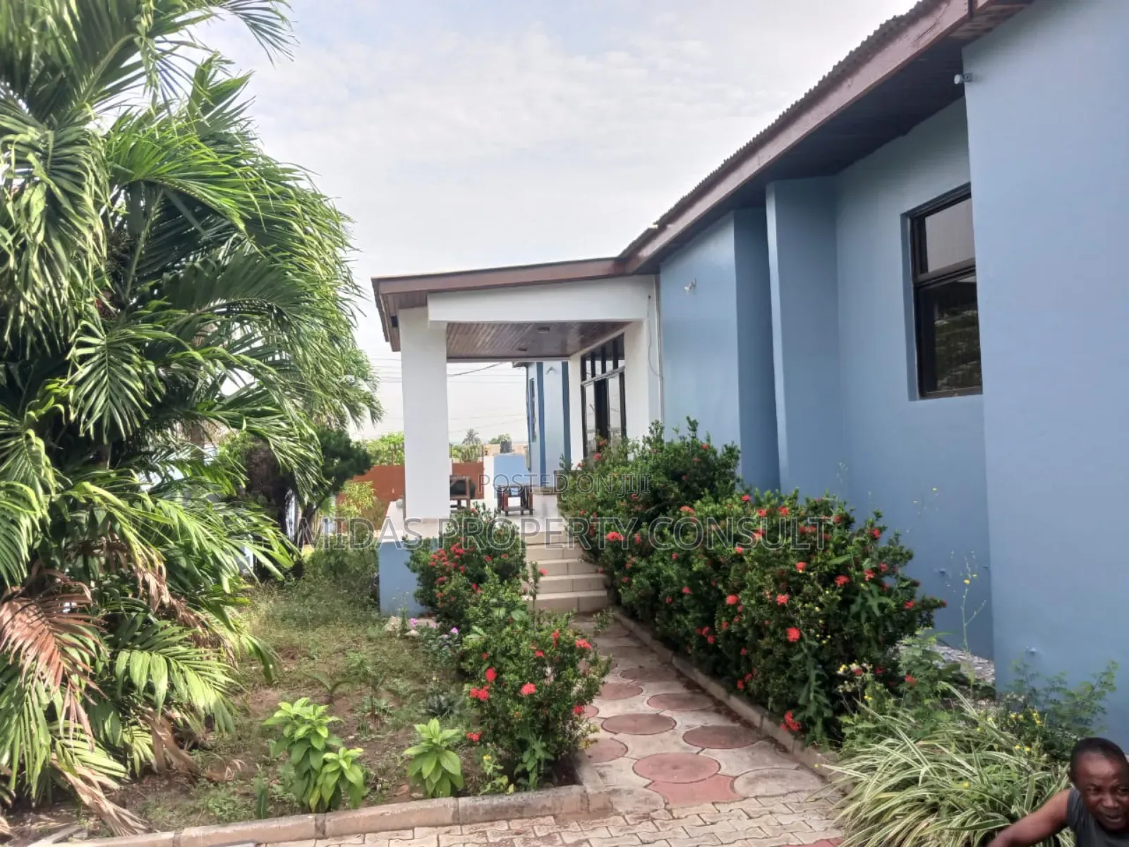 5bdrm House in Tema Maritime, Sakumono for sale