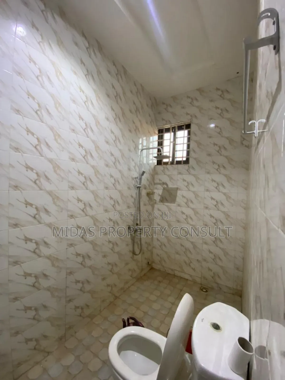 3bdrm House in Pantang, Ga East Municipal for sale