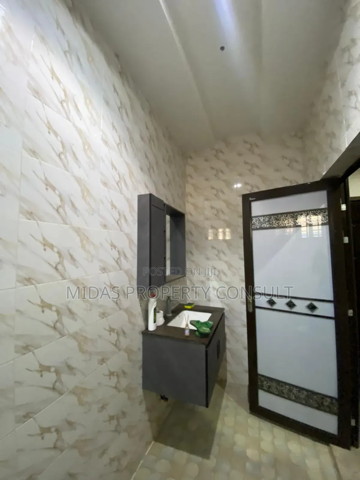 3bdrm House in Pantang, Ga East Municipal for sale