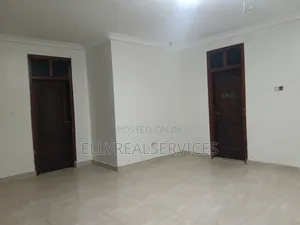 3bdrm Apartment in Ellyrealservices, Frafraha for rent