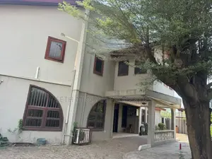 4bdrm House in 4 Bedroom House, Mile 7 for sale