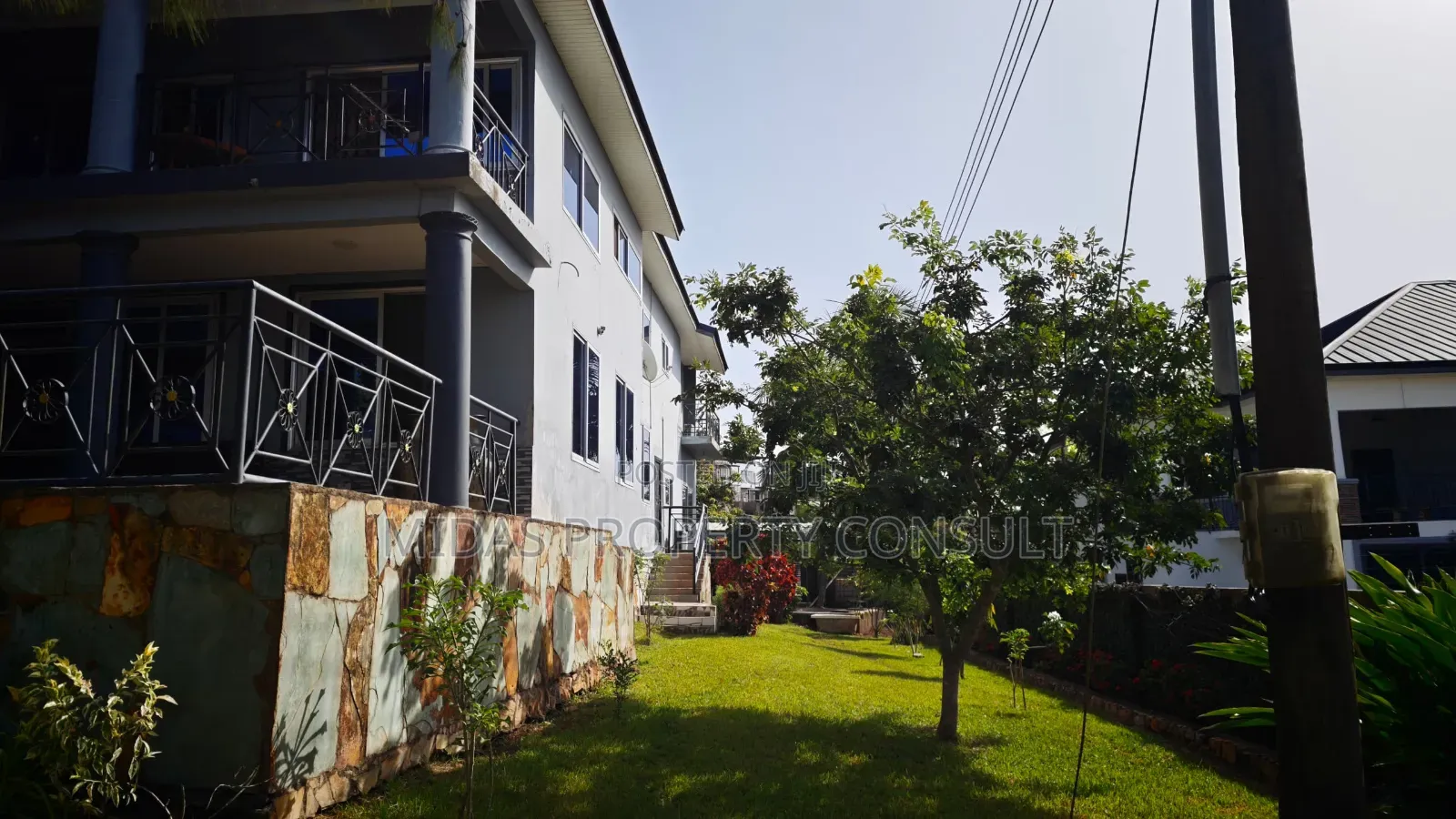 5bdrm House in Aburi for sale