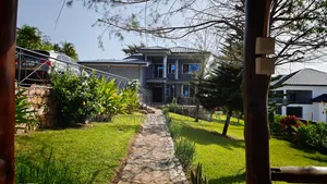 5bdrm House in Aburi for sale