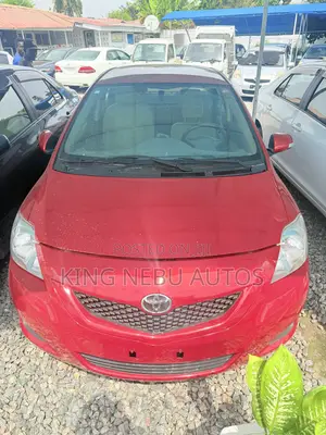 Toyota Belta 2012 Red