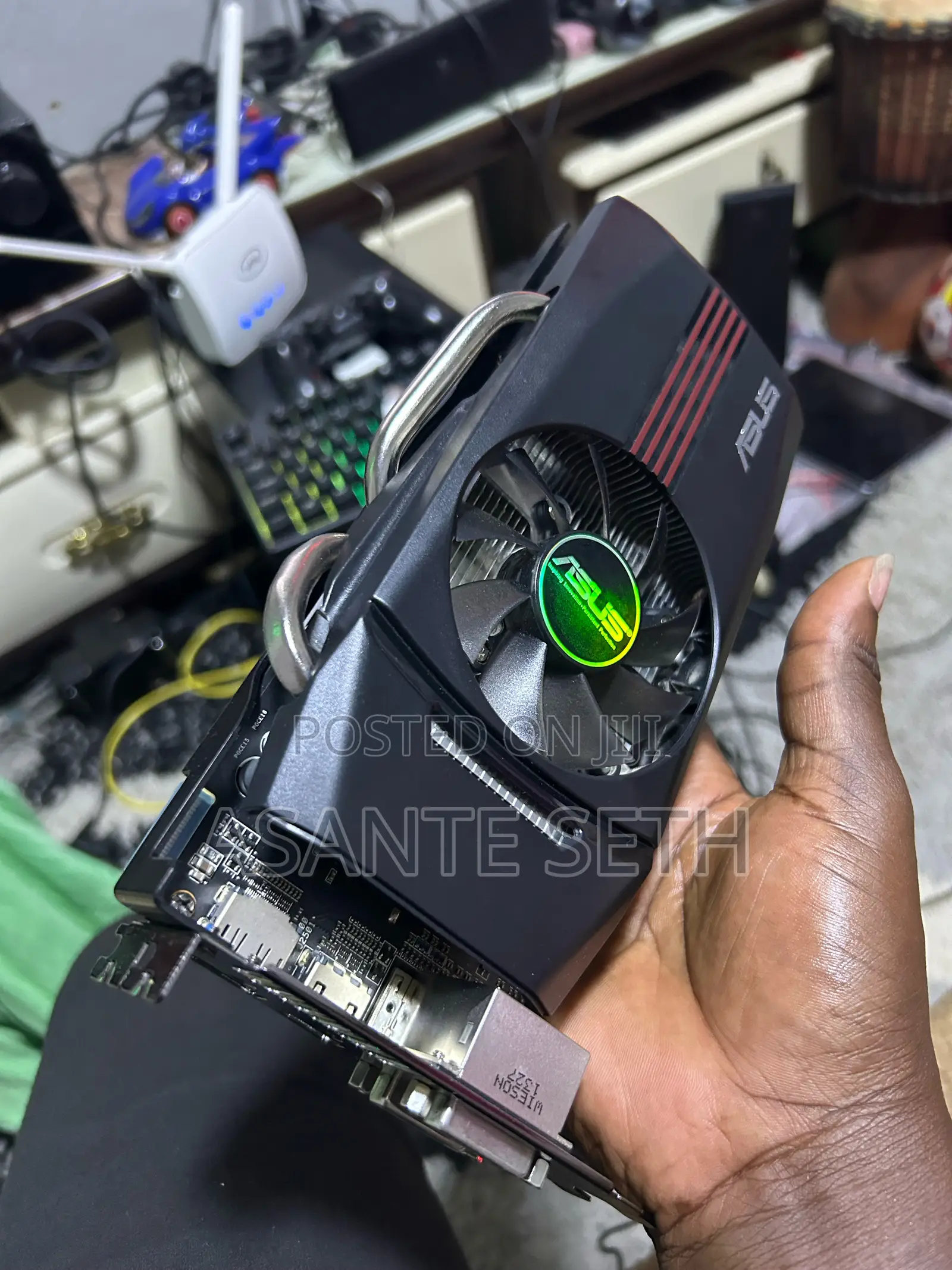 Powerful Amd Radeon Hd7770 1gb Graphics Card Almost New