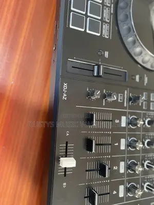 Pioneer XDJ Az Stand Alone Serato Controller