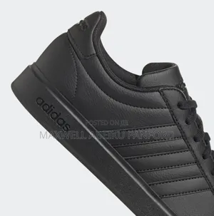 Adidas Men's Grand Court 2.0 Sneaker